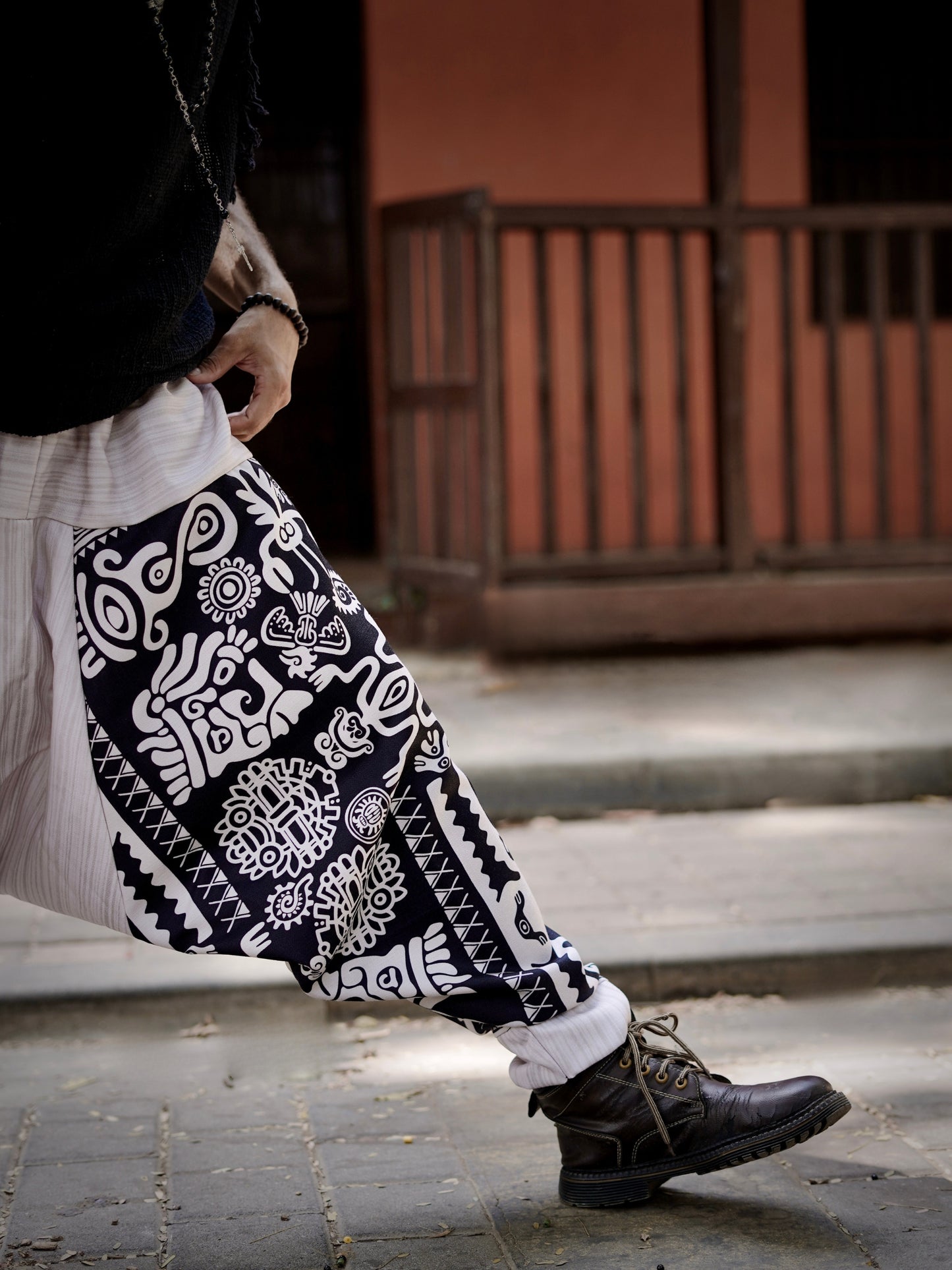 Men’s Tribal Print Harem Pants – Free Size Boho Aladdin Pants for Travel, Dance & Yoga