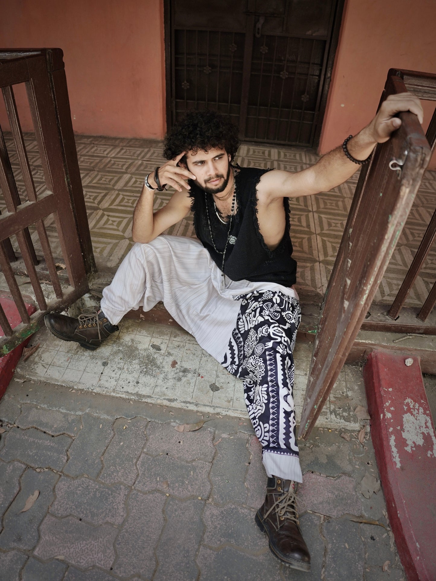 Men’s Tribal Print Harem Pants – Free Size Boho Aladdin Pants for Travel, Dance & Yoga