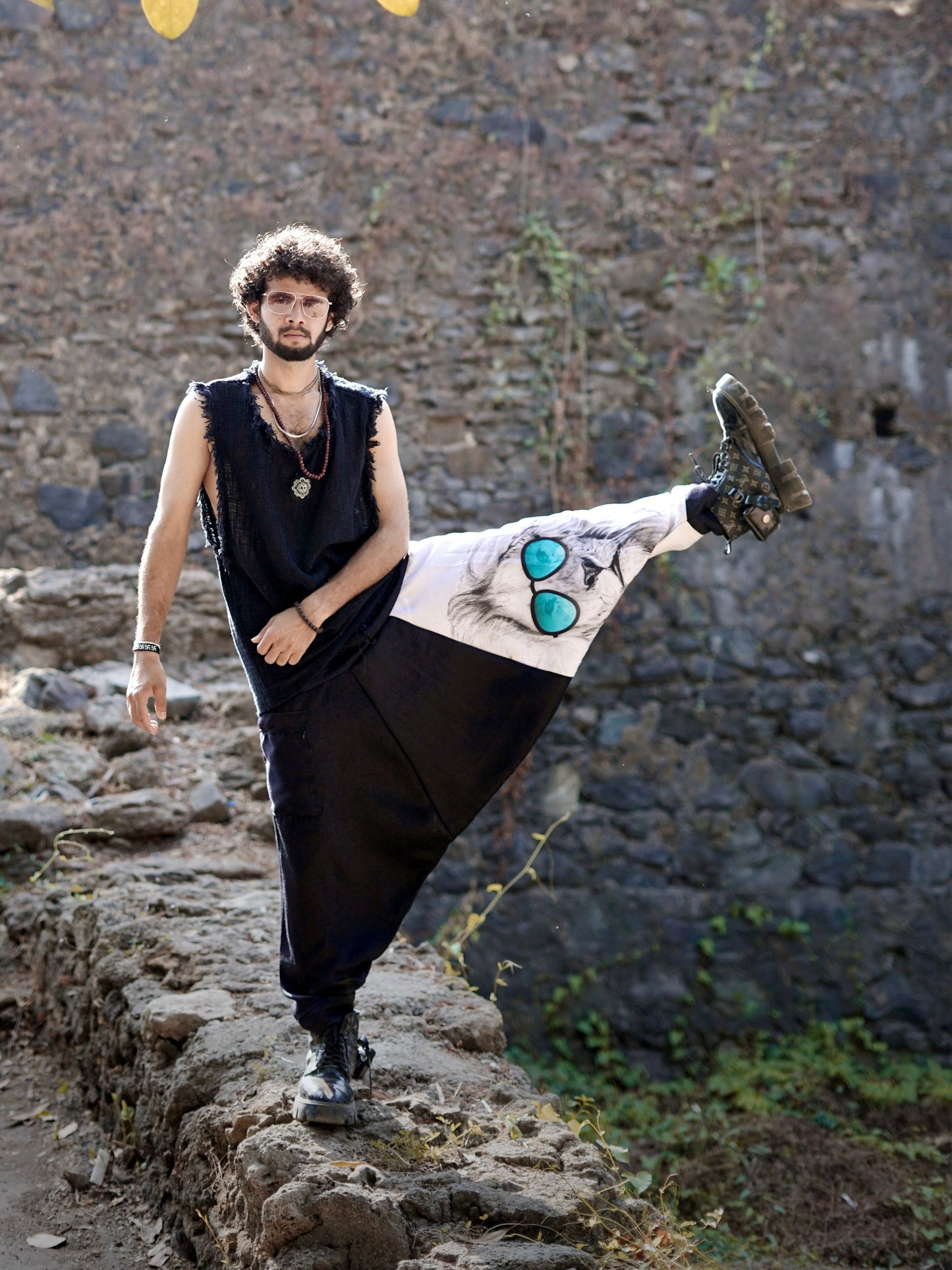 Men’s Black & White Harem Pants with Lion Print – Streetwear for Dance, Travel & Yoga