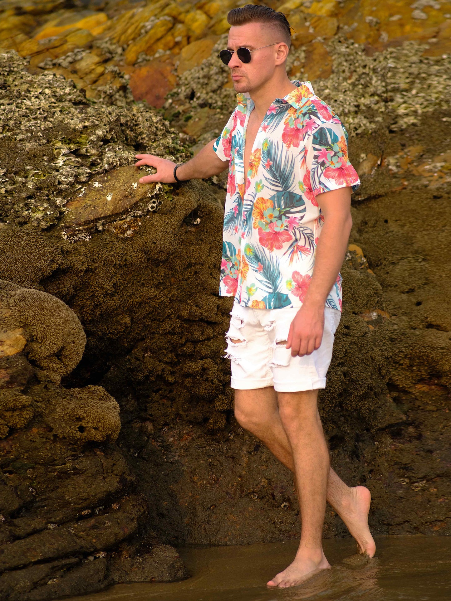 Men's Tropical Bloom Floral Printed Beach Shirt