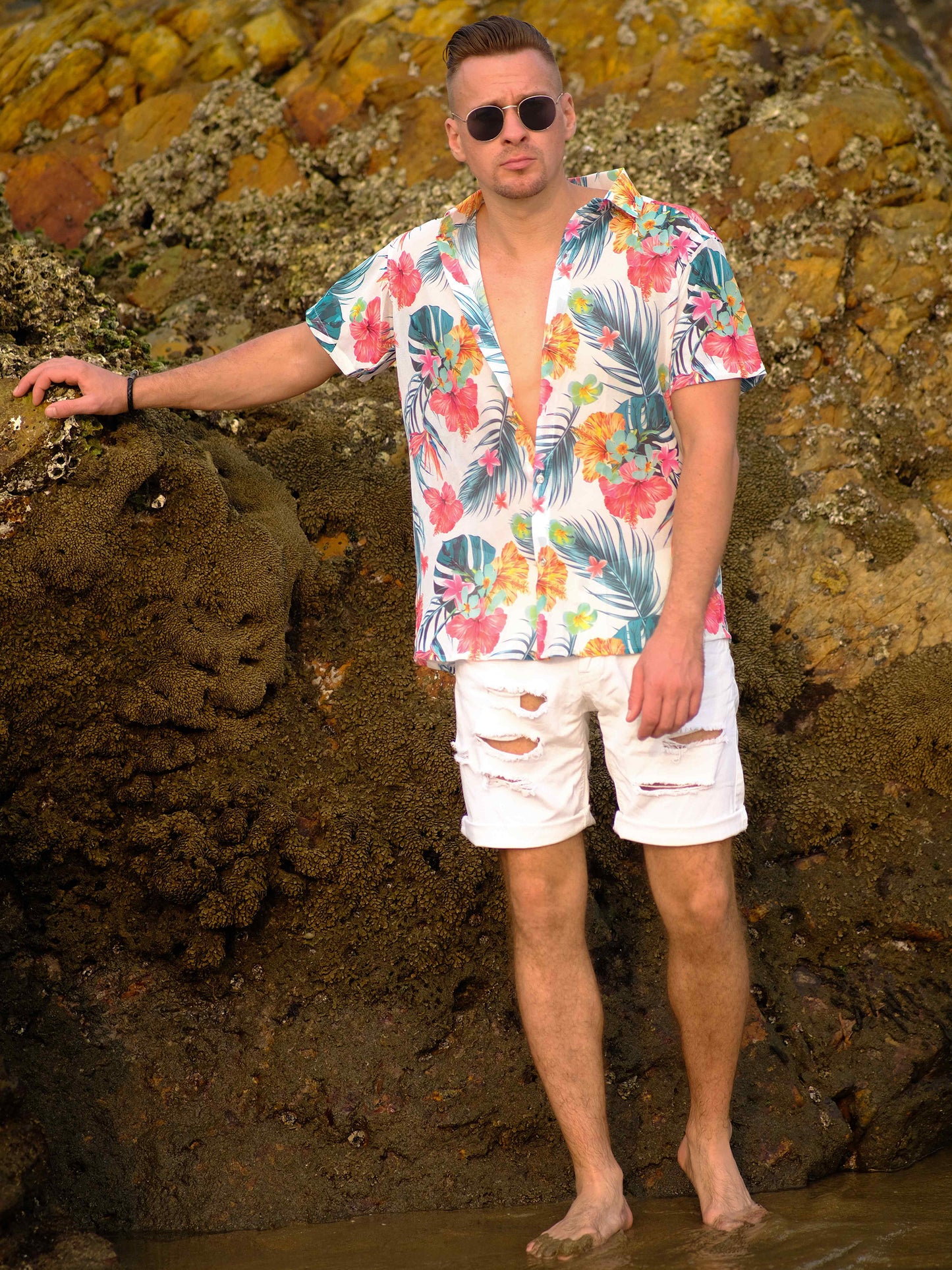 Men's Tropical Bloom Floral Printed Beach Shirt