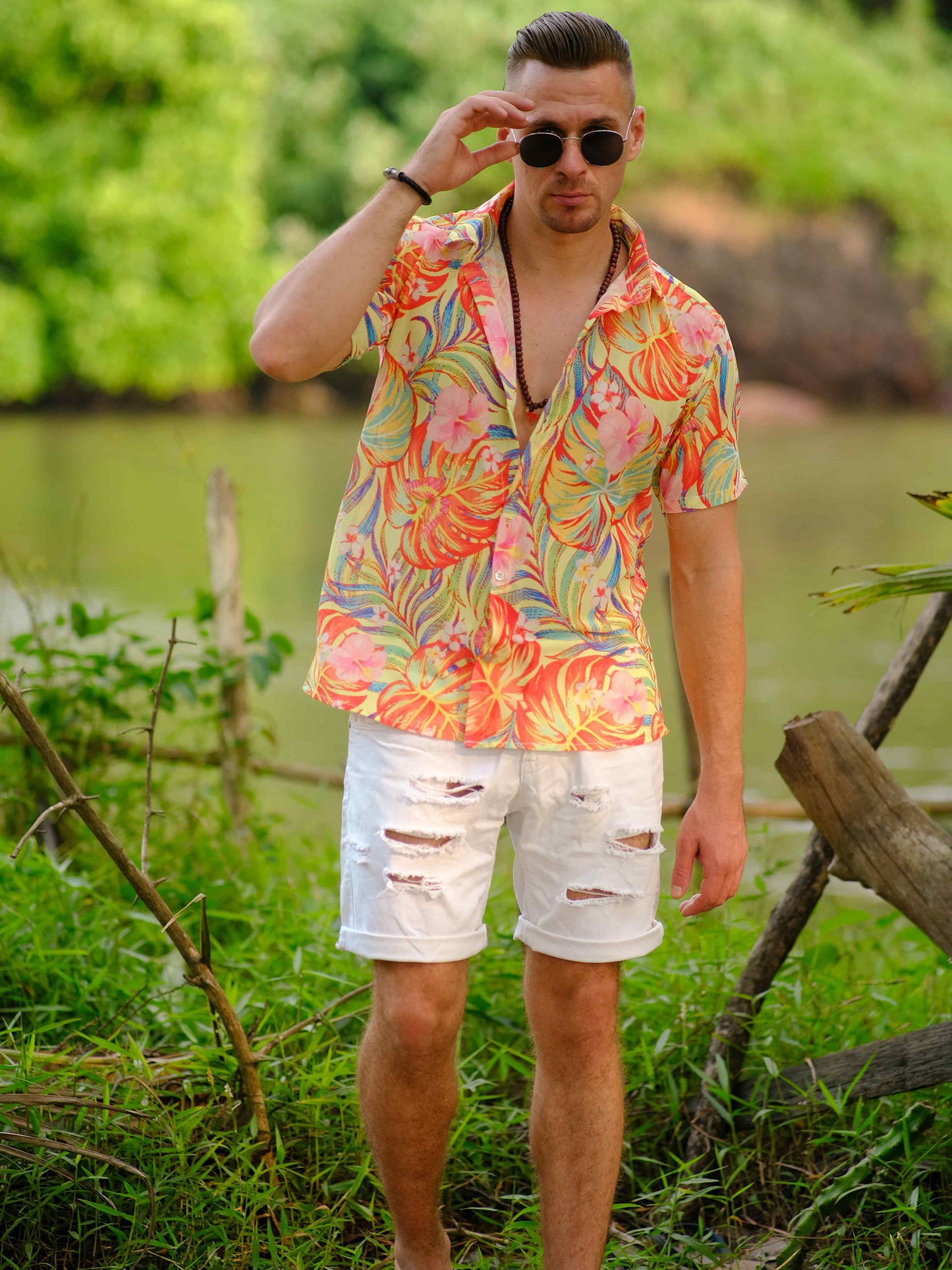 Men's Coastal Leaves Printed Net Travel Shirt