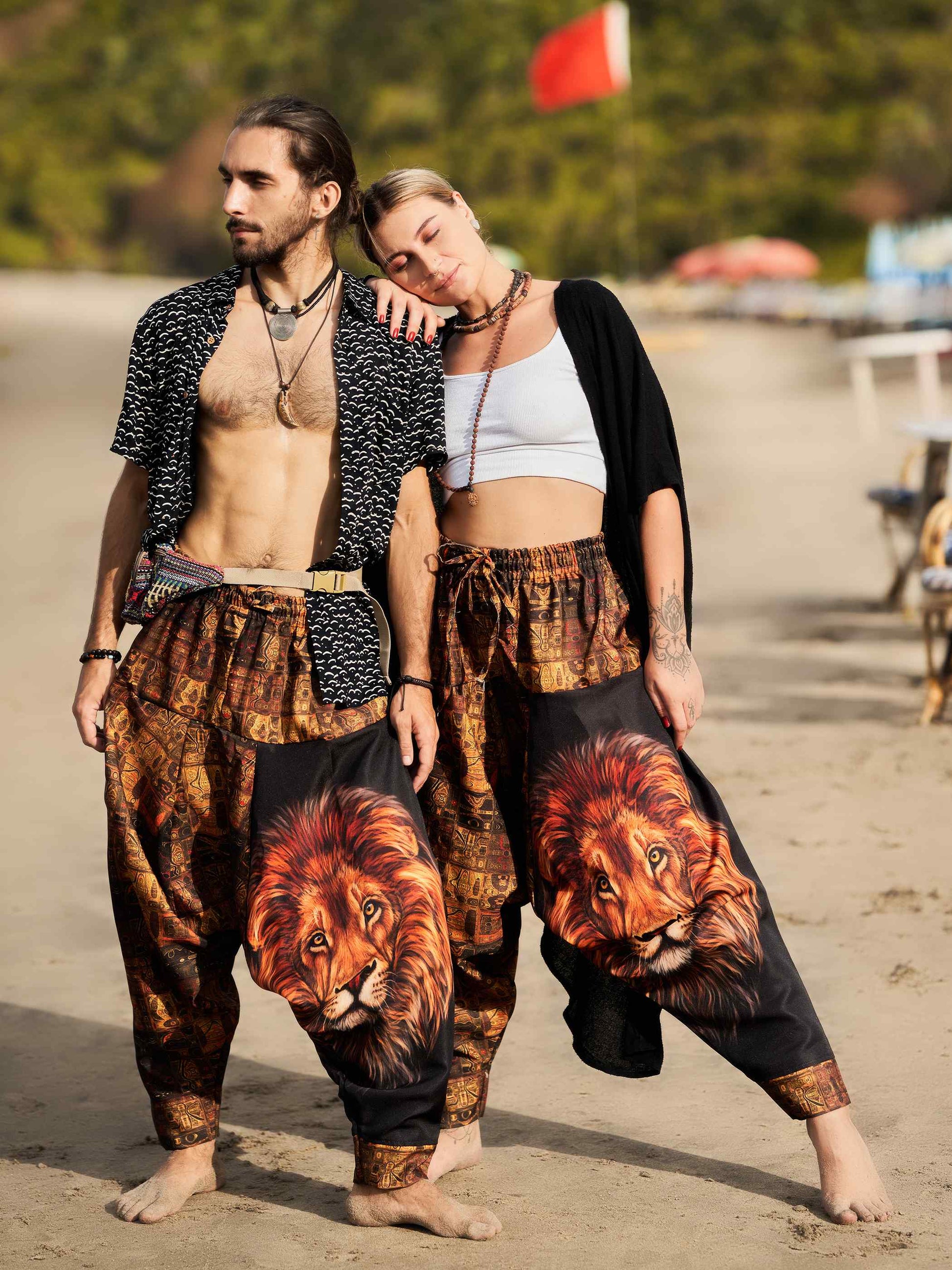 Buy Men's Vintage Lion Print Balloon Aladdin Unisex Harem Pants For Travel