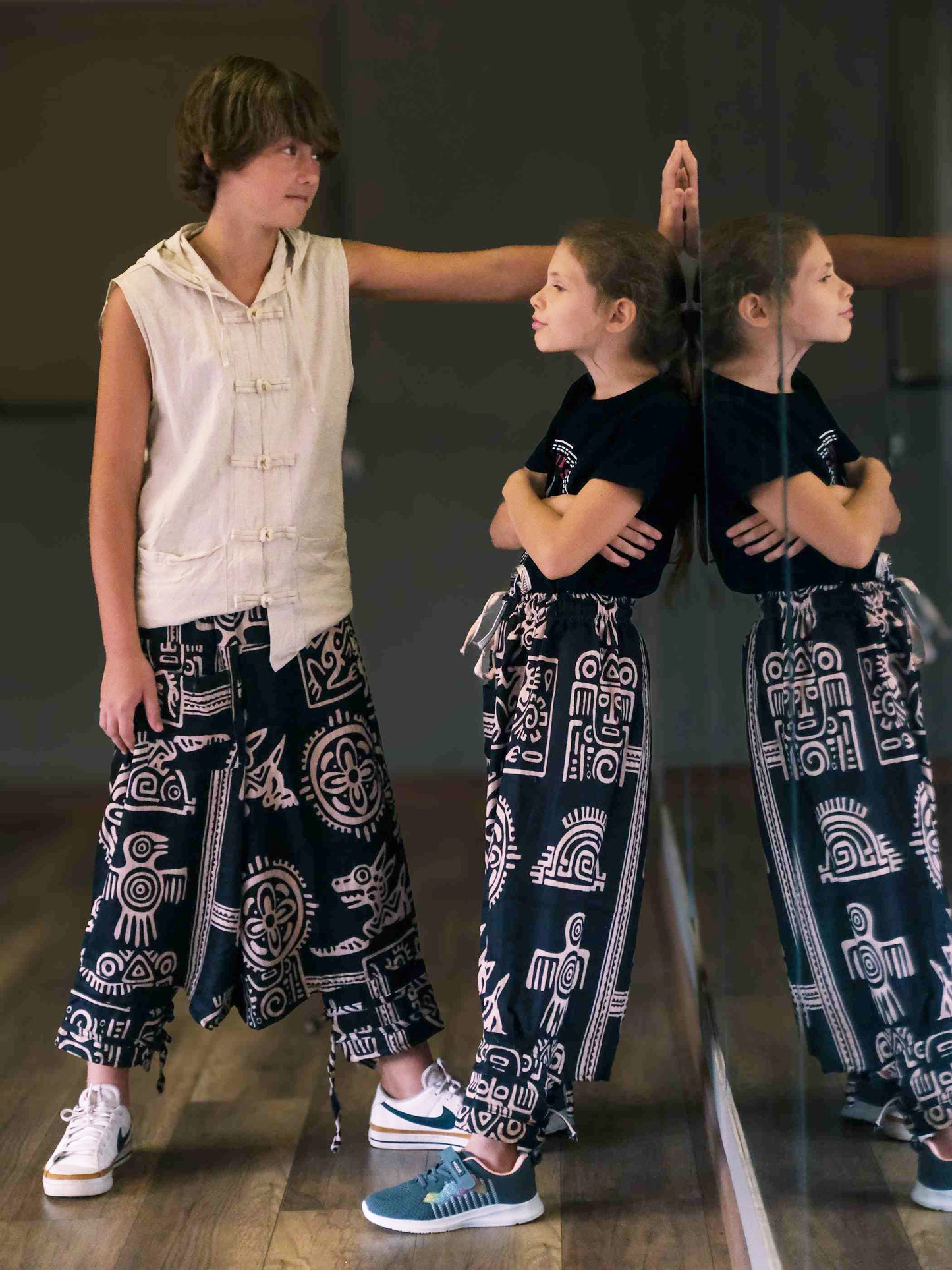 Girl's Kids Black Printed Hippy Harem Pants For Dance