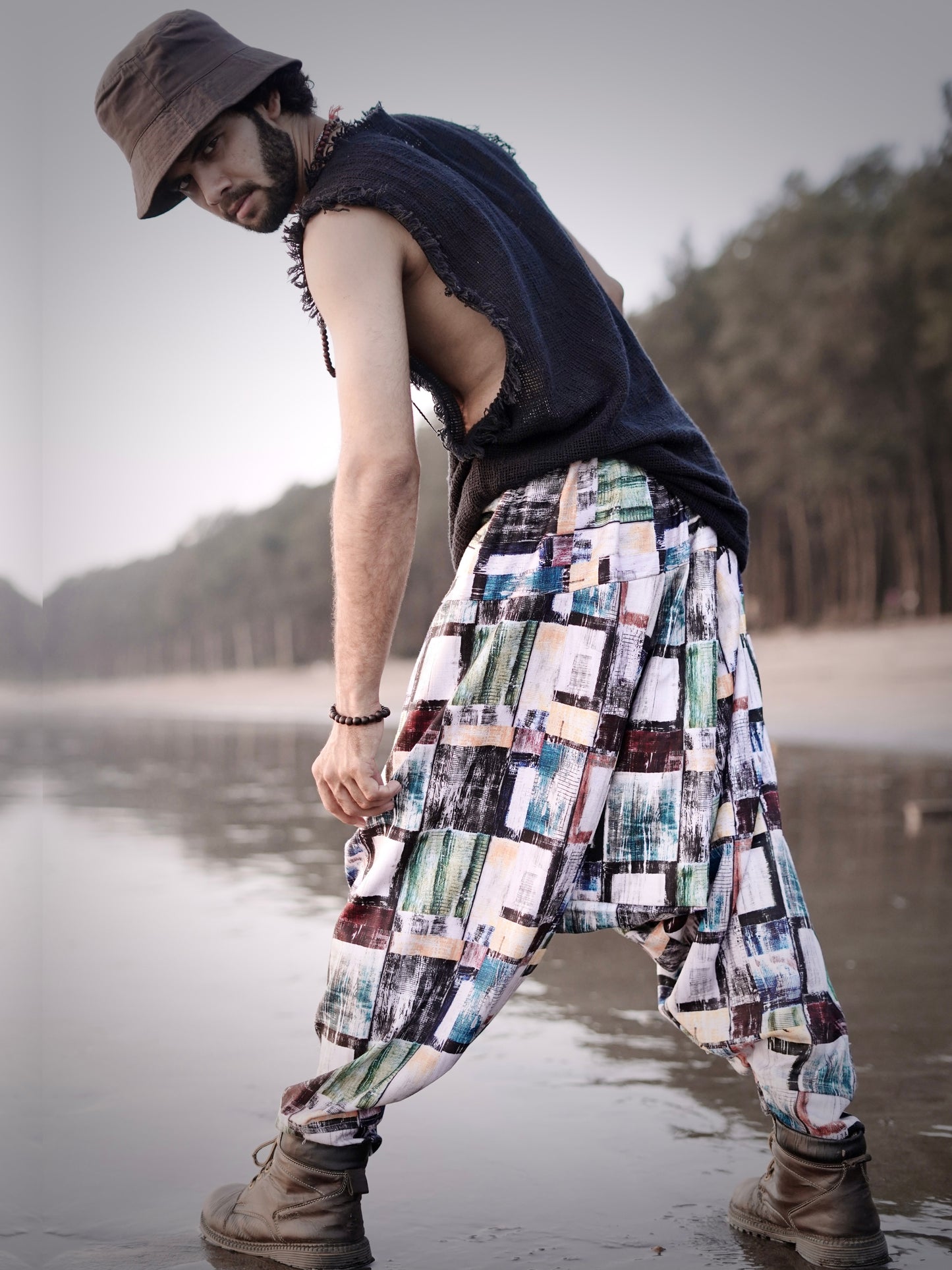 Men’s Multicolor Abstract Print Harem Pants – Free Size Boho Style for Dance, Travel & Yoga