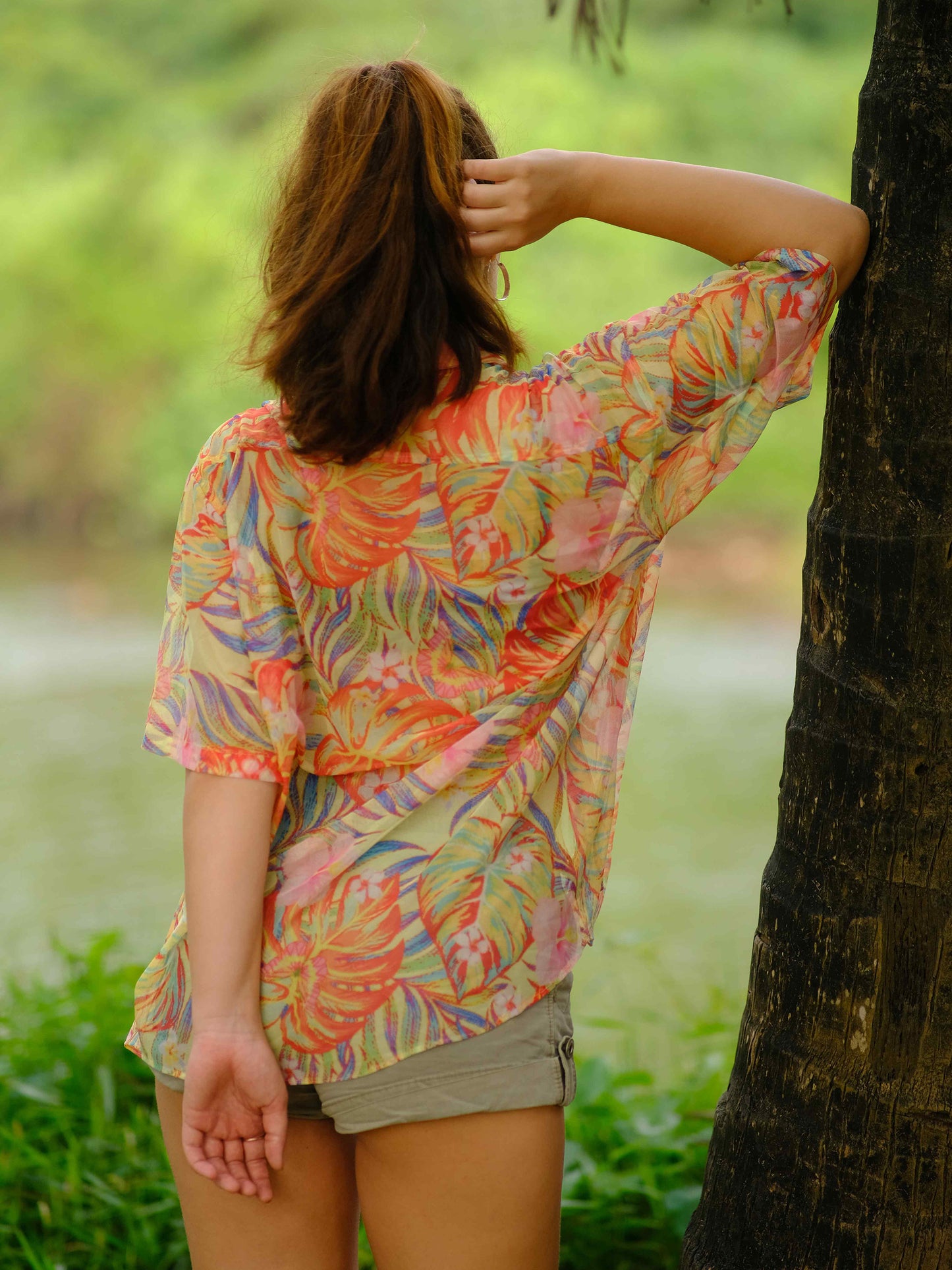 Women's Coastal Leaves Printed Net Travel Shirt