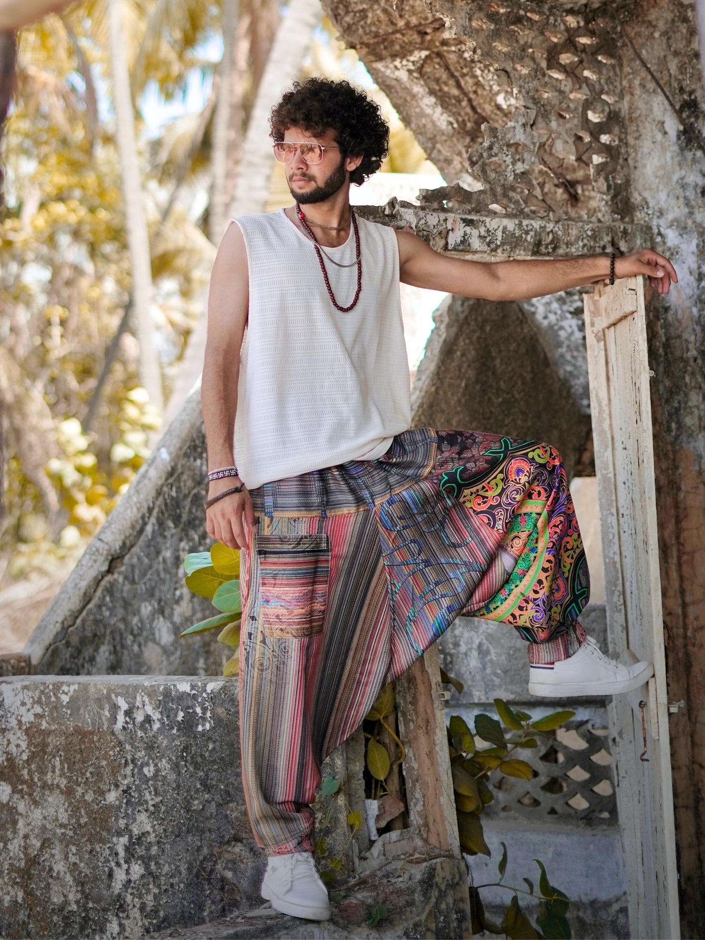 Printed Men’s Harem Pants – Artistic Free Size Streetwear for Yoga, Travel & Dance