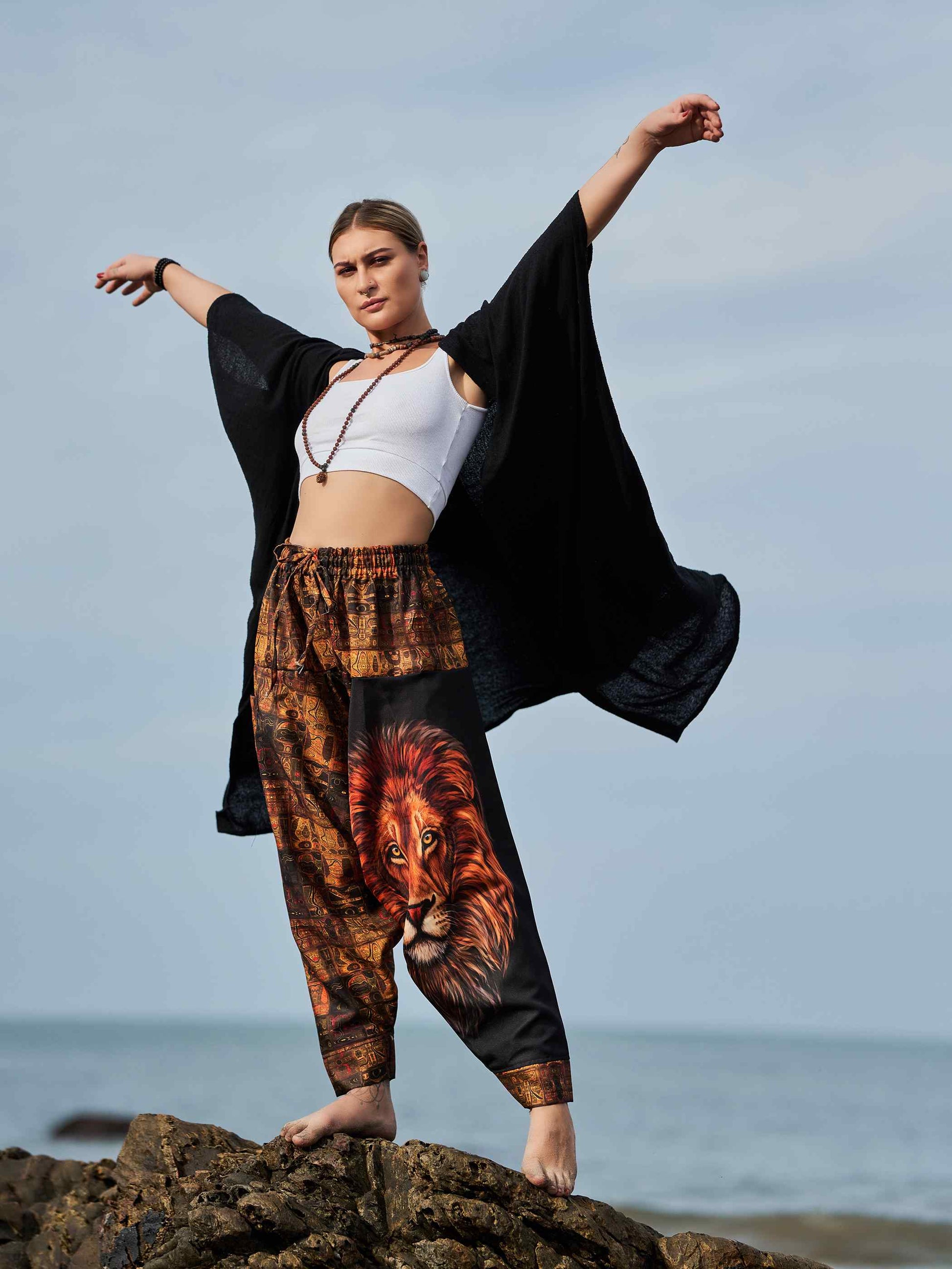 Buy Women's Vintage Lion Print Balloon Aladdin Unisex Harem Pants For Travel
